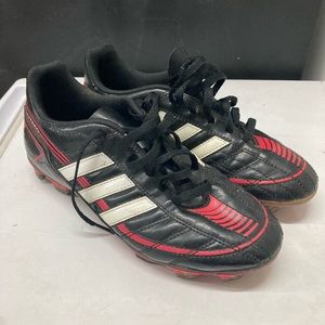 Adidas kids soccer cleat size 5.5.  Used 5-6 times.  Good shape.